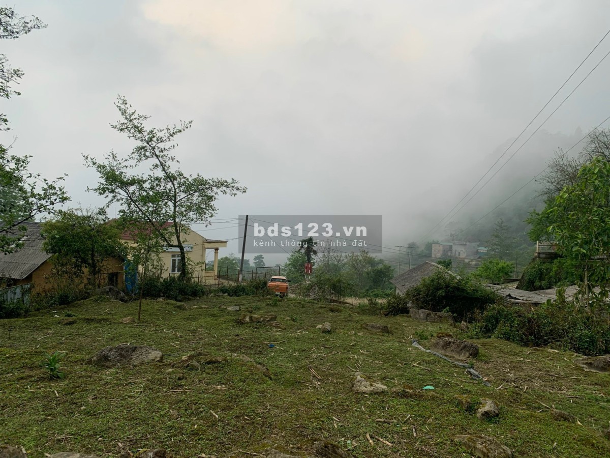 Bán đất nên Y TÝ ( SAPA 2 ) - Bán mảnh 1215m2 tại Ngải Trồ, trung trâm Y Tý