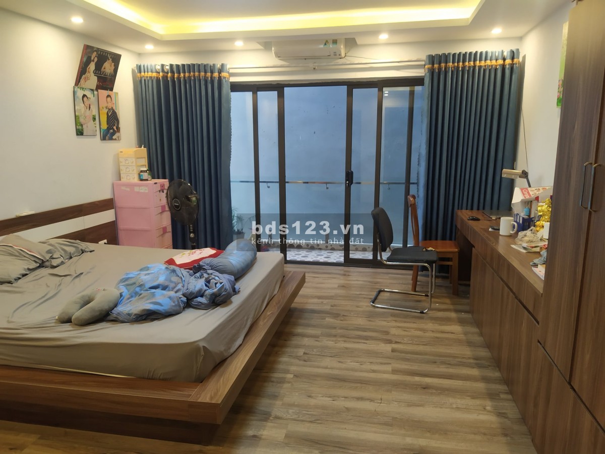 Chính chủ nhờ bán nhà ngõ 173 Hoàng Hoa Thám, Ba Đình, 52m, 5 tầng nhỉnh 5 tỷ