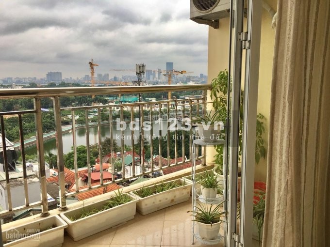 Cho Thuê Văn Phòng 90 m2-200 m2,Tại Khách Sạn Công Đoàn Quảng Bá, View Đẹp Nhìn Thẳng Ra Hồ Tây.