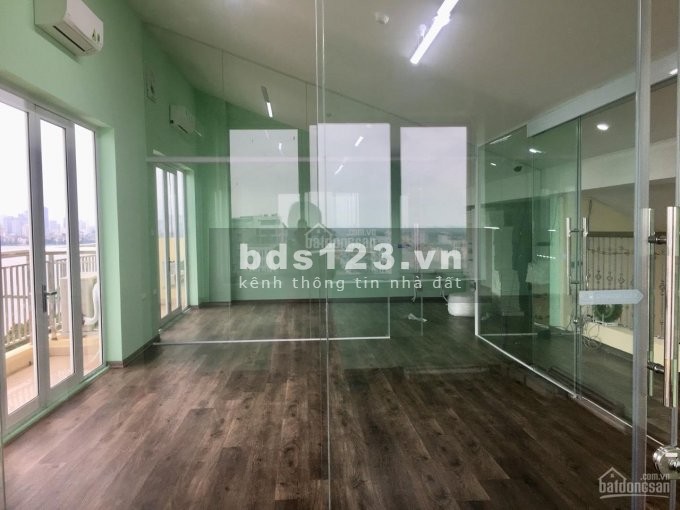 Cho Thuê Văn Phòng 90 m2-200 m2,Tại Khách Sạn Công Đoàn Quảng Bá, View Đẹp Nhìn Thẳng Ra Hồ Tây.