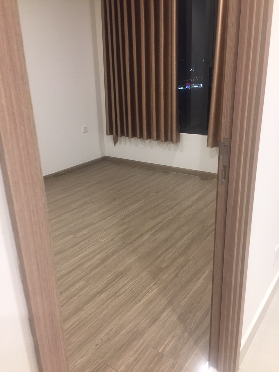 Bán căn hộ 2N2WC toà S402 Vinhomes Smart City Tây Mỗ giá thương lượng