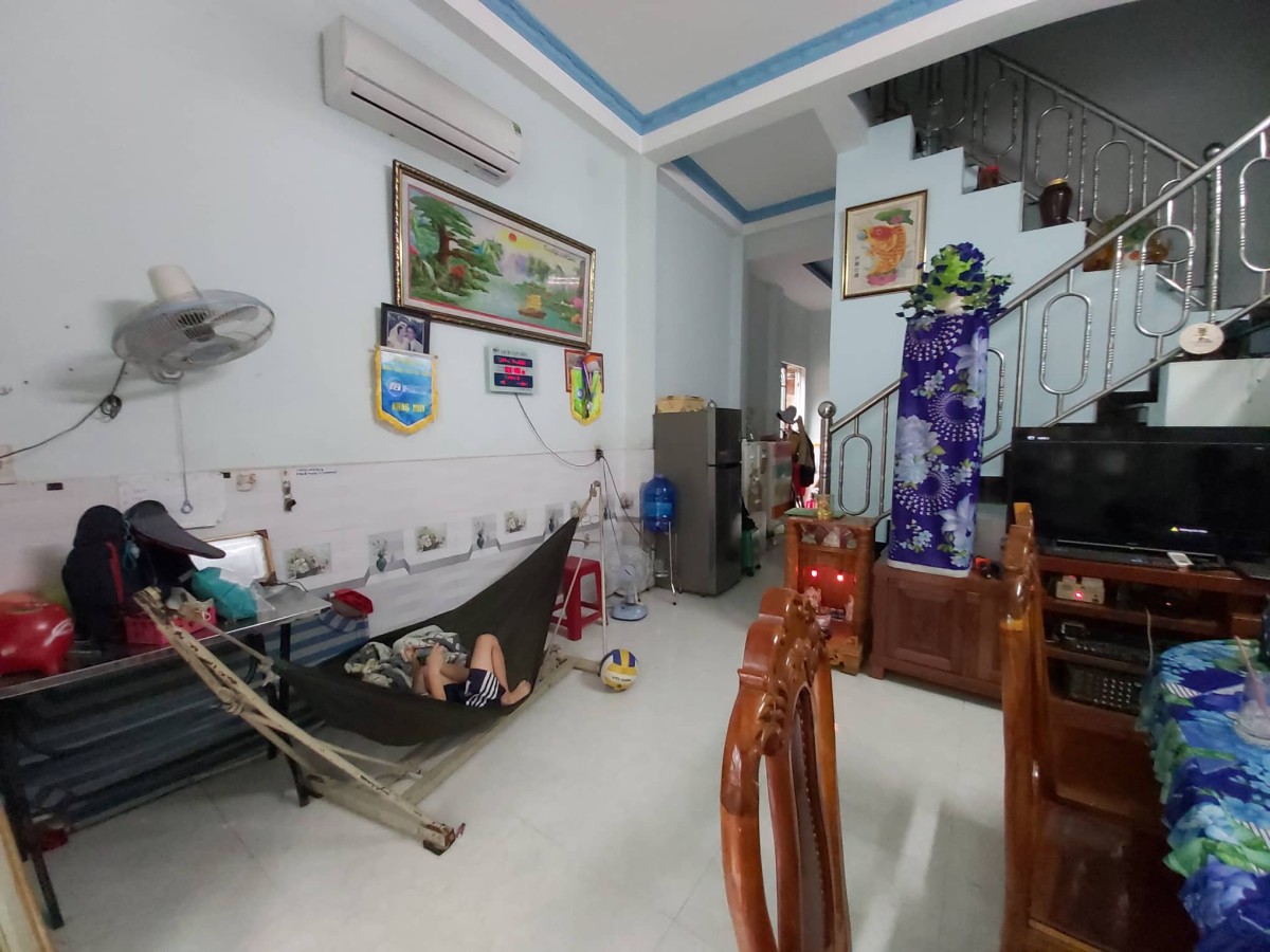 Nhà lâu Quận 12 hẻm xe hơi có dòng tiền sẵn 20t/tháng dtsd 198m2