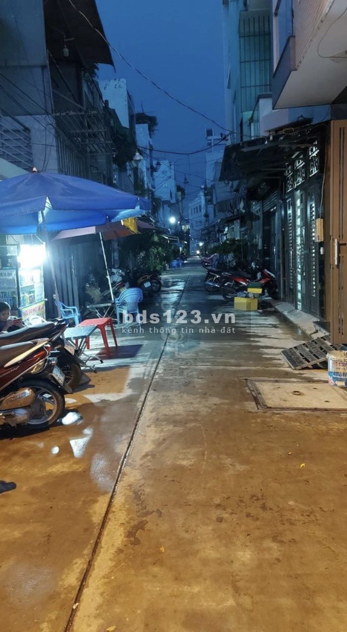 Bán nhà góc 2 MT hẻm xe hơi đường số 11 P.BHH Bình Tân