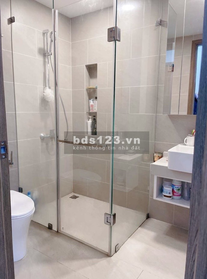 Bán căn góc 64m2 tầng 7 C/C River Panorama 89 Hoàng Quốc Việt Q7