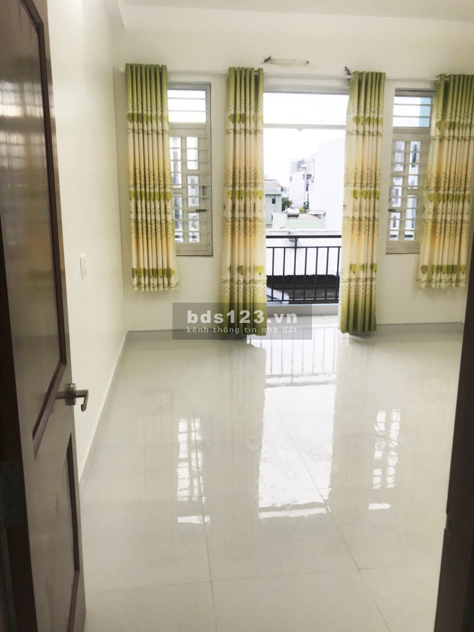Bán nhà 3 lầu ngay chợ Cư Xá Ngân Hàng đường Lâm Văn Bền, Phường Tân Thuận Tây, Quận 7