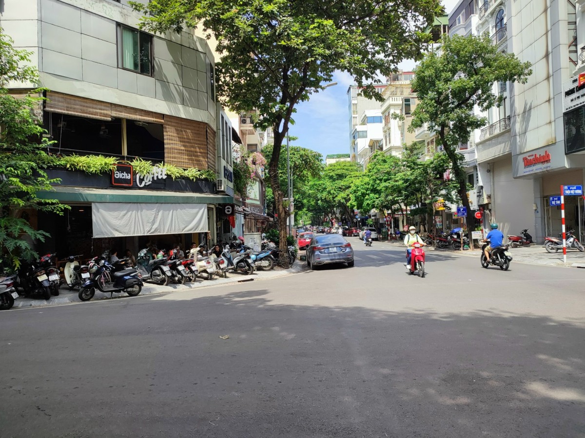 Chính chủ cần bán nhà mặt phố Tuệ Tĩnh Hà Nội khu dân sinh cao