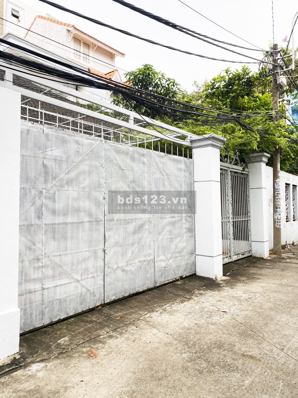 Bán biệt thự sân vườn đường số 2 phường Tân Quy, Quận 7