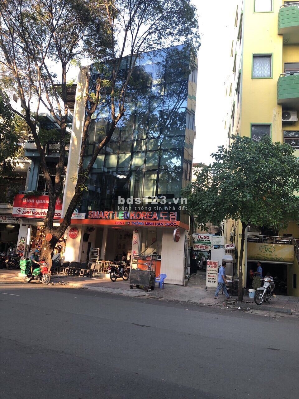 Bán 3.800m² đất 2MT Nguyễn Duy Trinh, Q.2 - DT 30x126m. Chỉ 125tr/m2 - GỌI 0911989098 Đồng Quân.