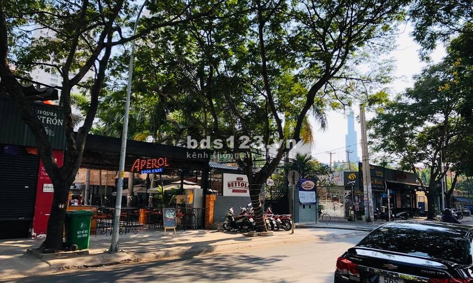 Bán nhà 2 Mặt tiền Xuân Thủy, Quận 2. DT 25x45m, CN 1125m2, KC 3T. Giá 400 tỷ TL - 0911989098 Quân