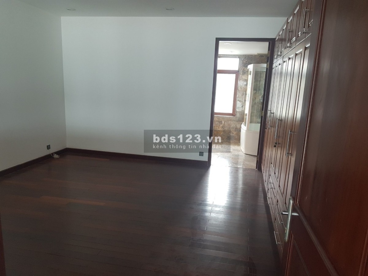 Cho thuê Mặt Bằng Nguyễn Thị Minh Khai, ĐaKao, Q.1: 8x20m 80 triệu GỌI 0911989098 Quân Đồng