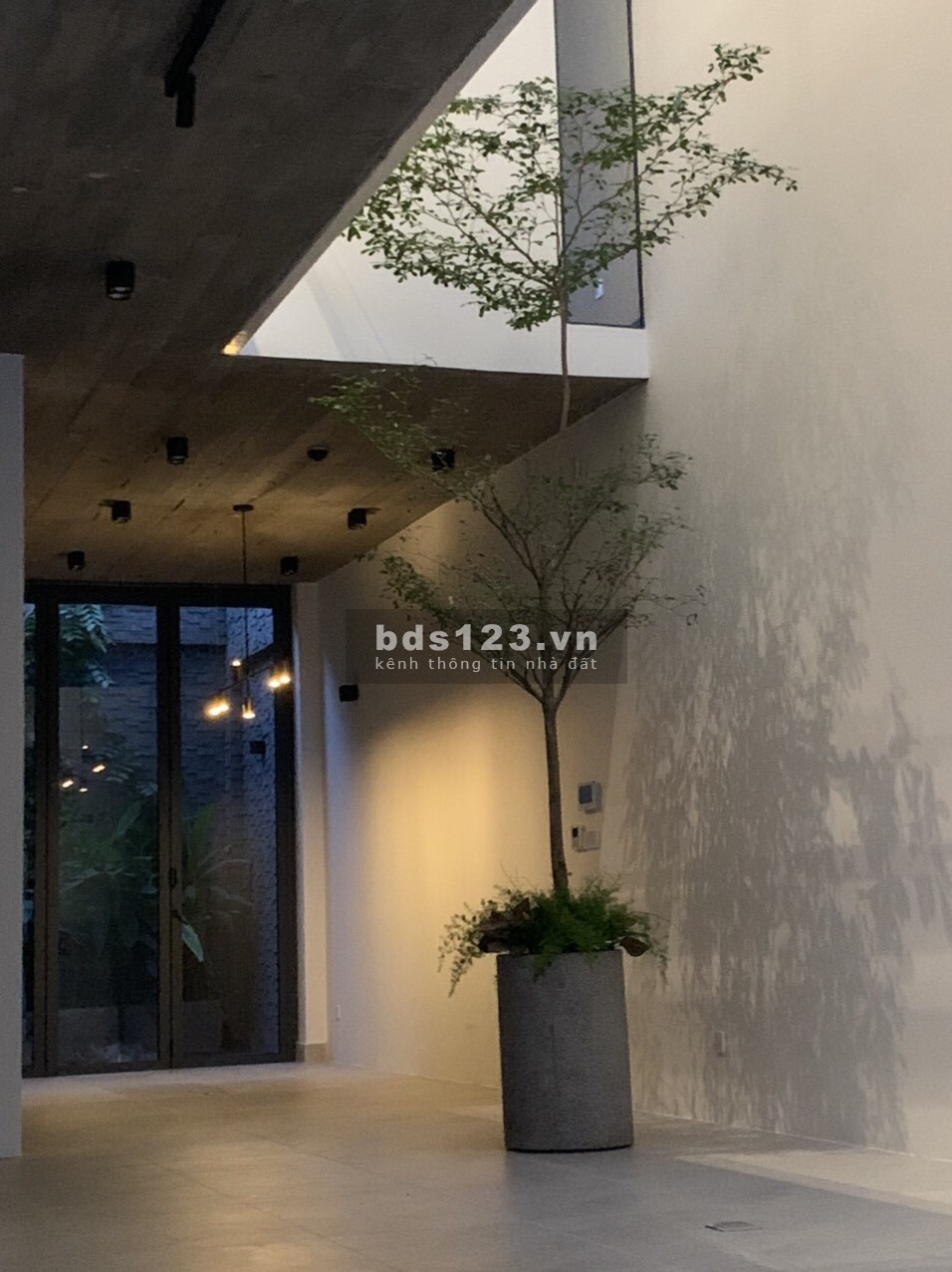 Biệt thự, sân vườn, Hồ Bơi, Thảo Điền, Quận 2 DT 8x20, 220m2 đất, 5 Tầng giá 41 tỷ tl, lh 0911989098