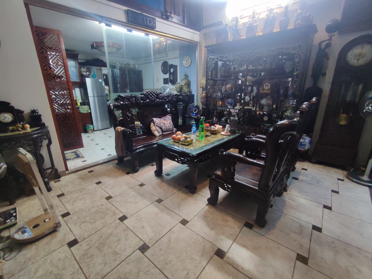 Bán nhà phố Nguyễn Lương Bằng, dt 47m2, 4 tầng 3 ngủ, ngõ thông trước nhà thoáng, mát, chỉ hơn 3 tỷ