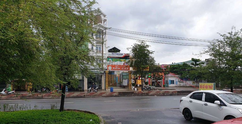 Bán gấp lô đất mặt tiền đường Trần Văn Giàu, sổ sẵn bàn giao công chứng ngay