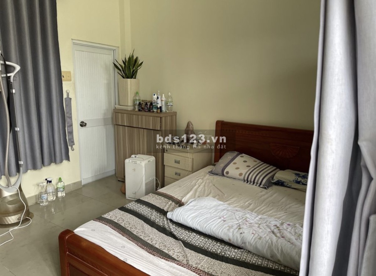 Bán nhà 1 lầu hẻm xe ba gác Hồ Thành Biên phường 4 Quận 8 lh 0935794818