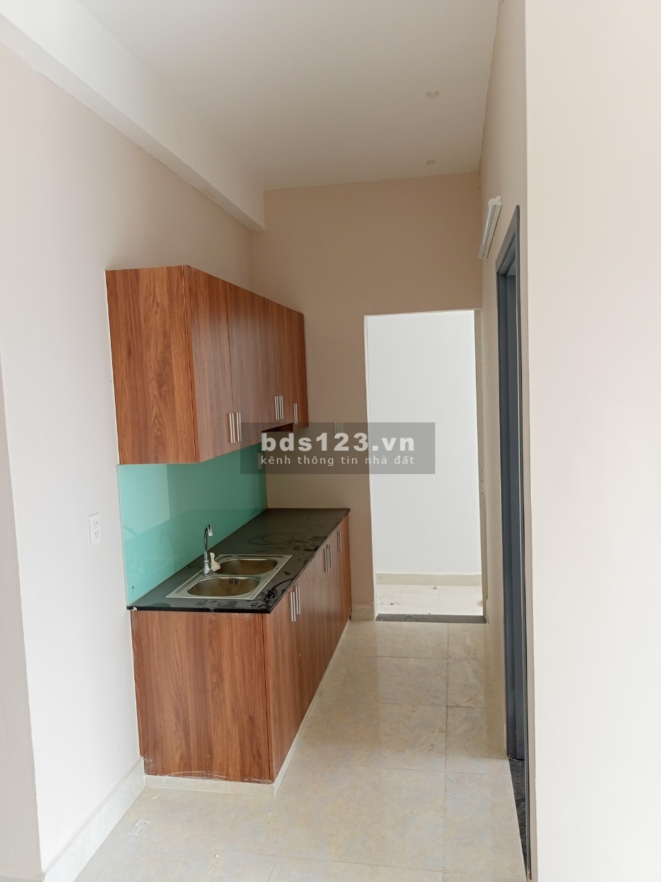 Bán căn hộ 62.5m2 tầng 4 C/C Blue Sky Tower Thủ Đức lh 0905555321