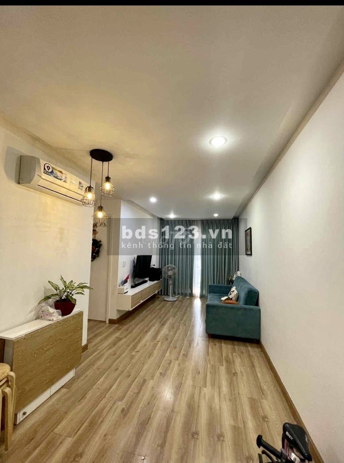 Chính chủ cần bán căn hộ 70m2 CityGate Q8 tầng 9 full nội thất
