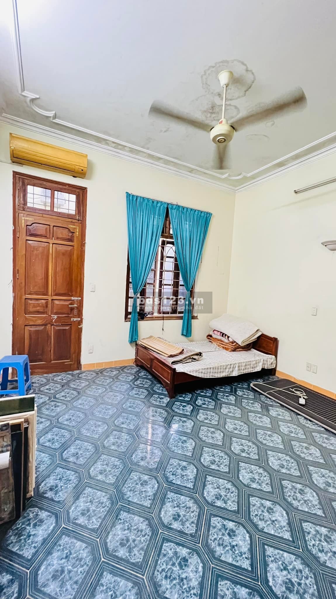 Bán nhà ngõ 639 Hoàng Hoa Thám DT 56m² mặt tiền 5,5m giá 5,5 tỷ