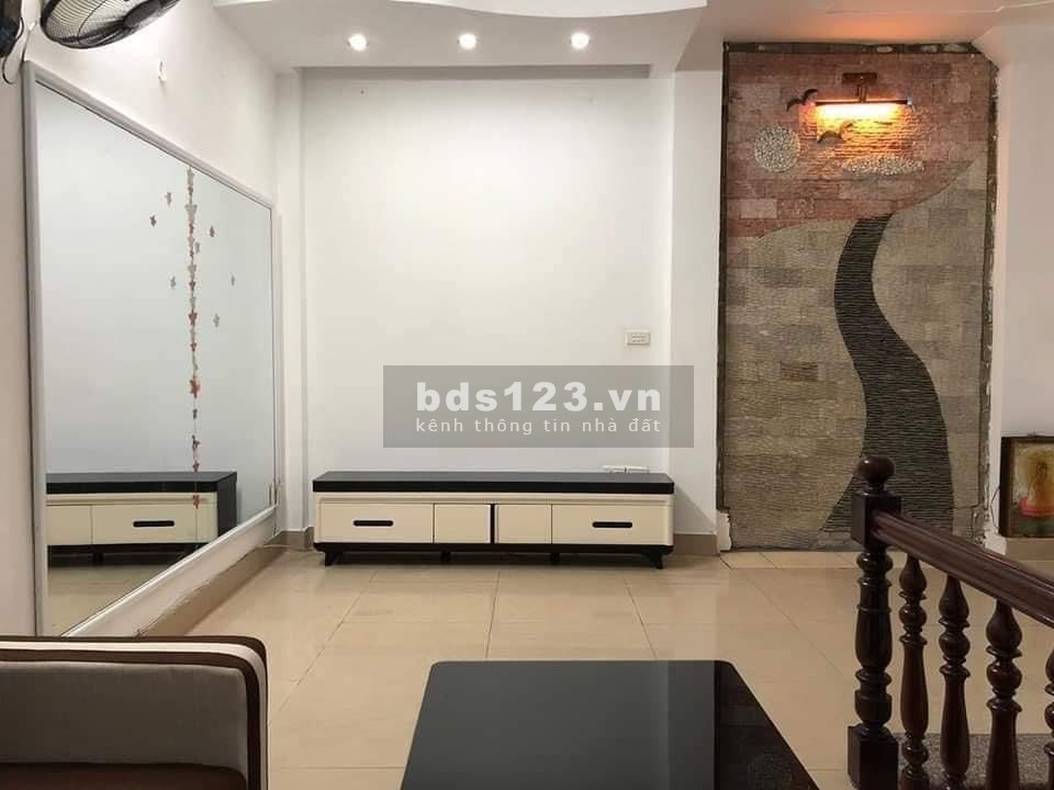 Chính chủ cần bán gấp nhà TT Đống Đa 35m2 5 tầng mt 6m, giá chỉ nhỉnh 3 tỷ