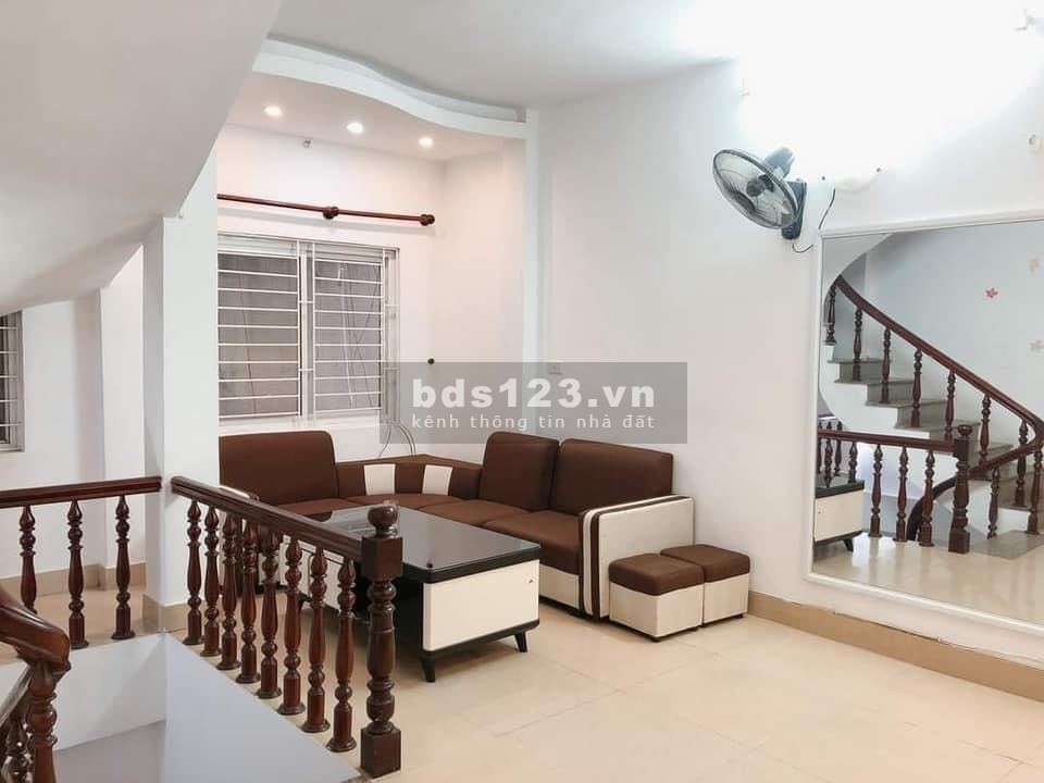 Chính chủ cần bán gấp nhà TT Đống Đa 35m2 5 tầng mt 6m, giá chỉ nhỉnh 3 tỷ