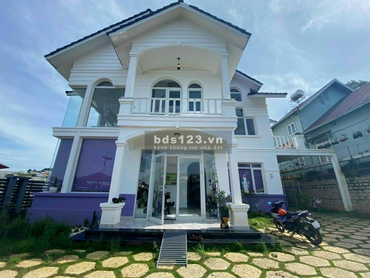 Cần bán gấp căn biệt thự nghỉ dưỡng tại thành phố Đà Lạt, giá 16.5 tỷ, giá tốt