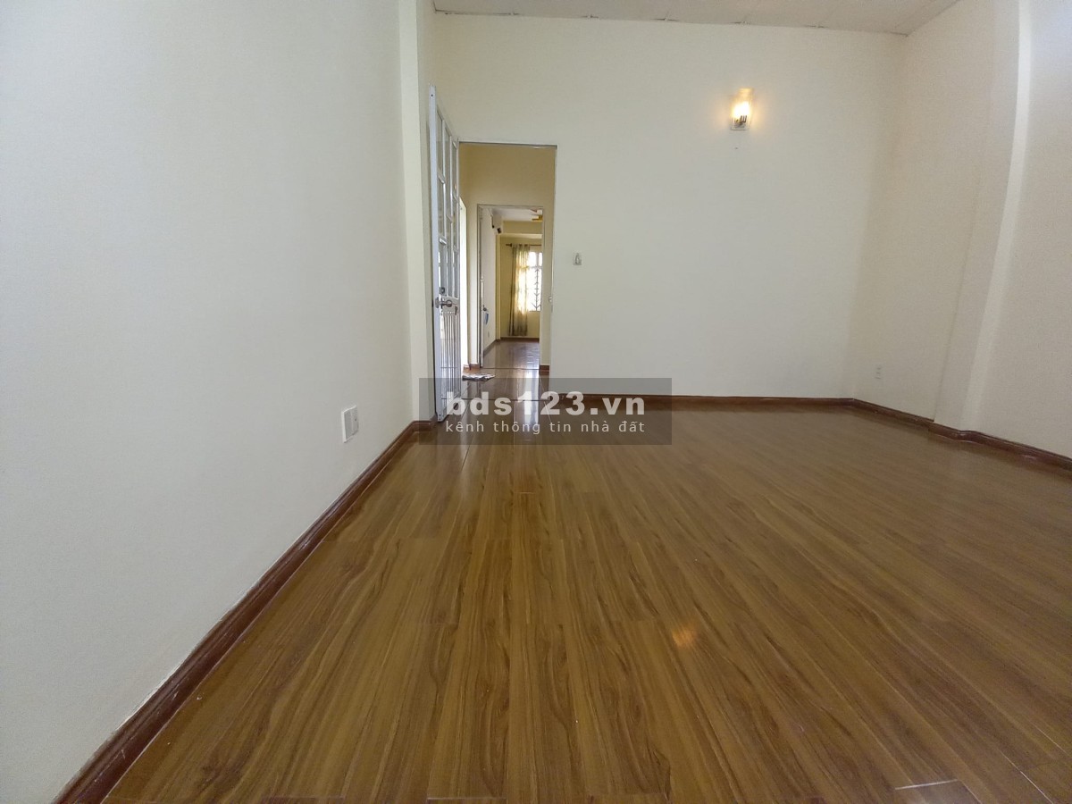 Nhà đẹp Nguyễn Sỹ Sách xây mới 100% diện tích 77m² x 2 tầng, nhỉnh giá 5 tỷ