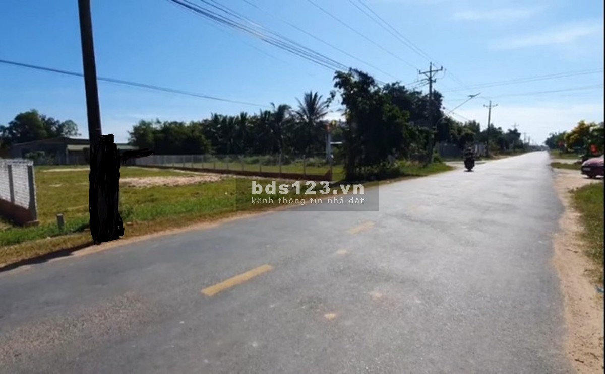 Sang gấp 816m2 đất chính chủ full thổ cư đối diện chợ giá 650 triệu, sát khu công nghiệp
