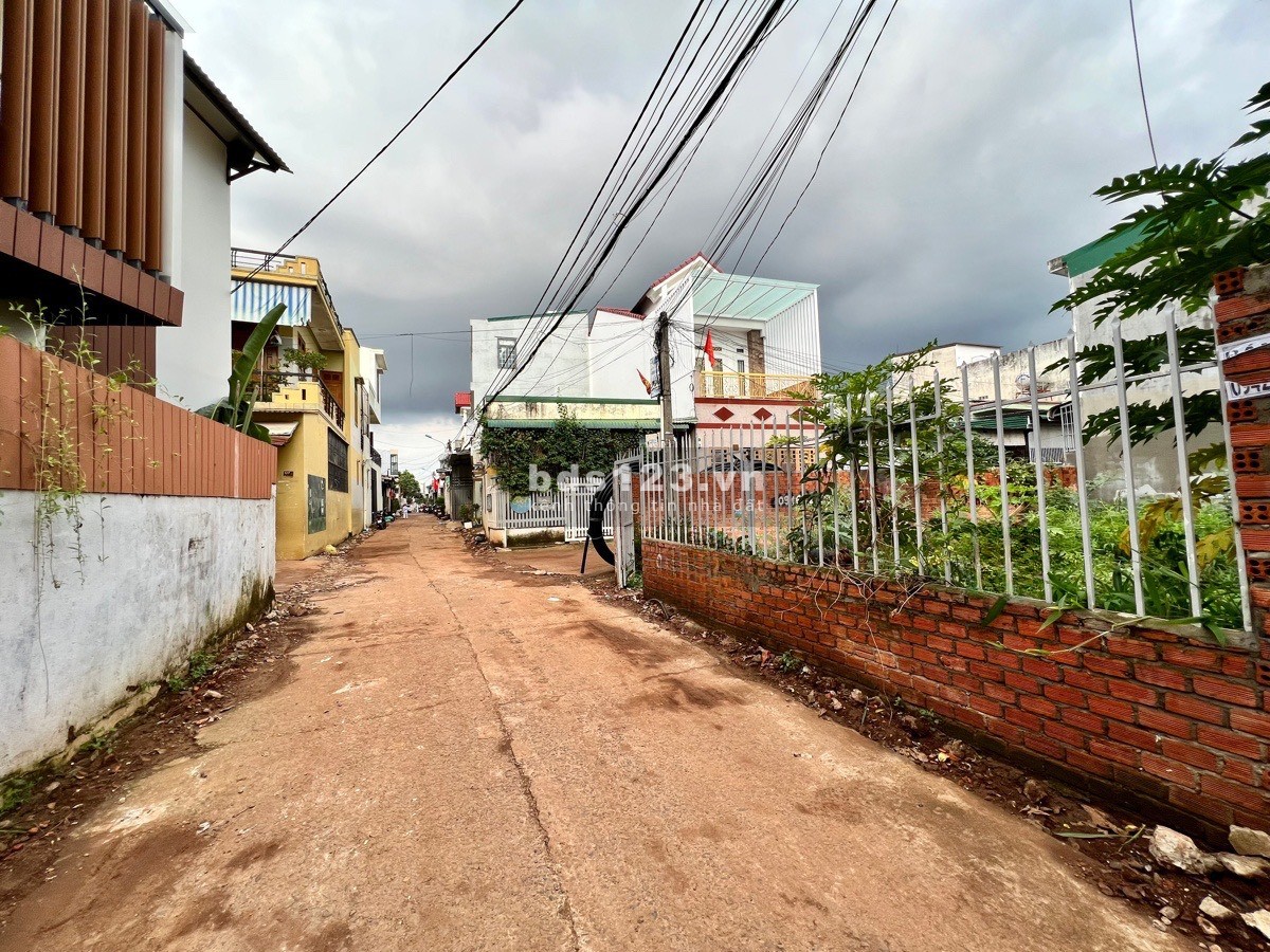 Một lô đất 2 mặt tiền cực đẹp tại hẻm 139 Ama Khê phường Tân Lập, giá tốt