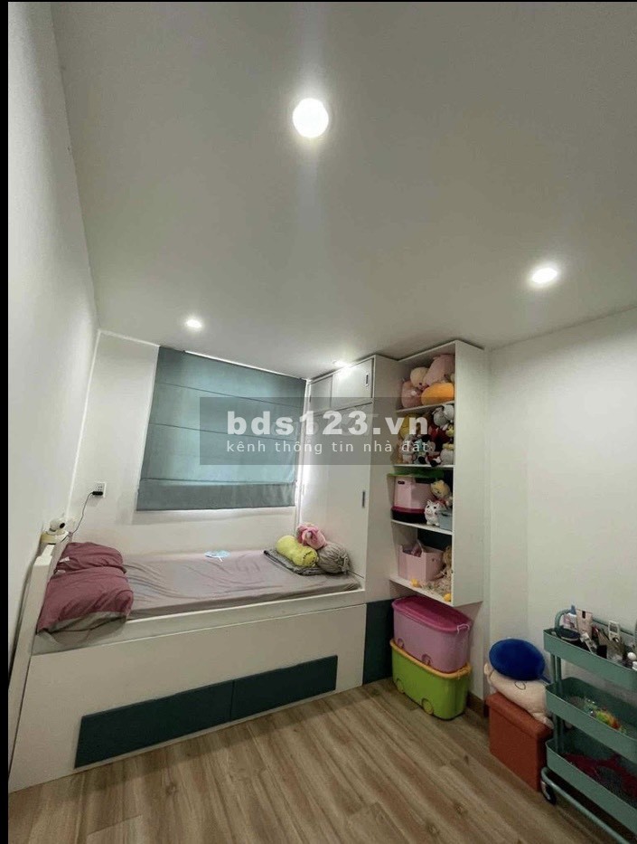 Chính chủ cần bán căn hộ 70m2 CityGate Q8 tầng 9 full nội thất