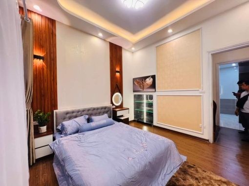 Siêu phẩm nhà hiếm Ngọc Lâm lô góc kinh doanh nhỉnh giá 9 tỷ đồng LH 0978401303