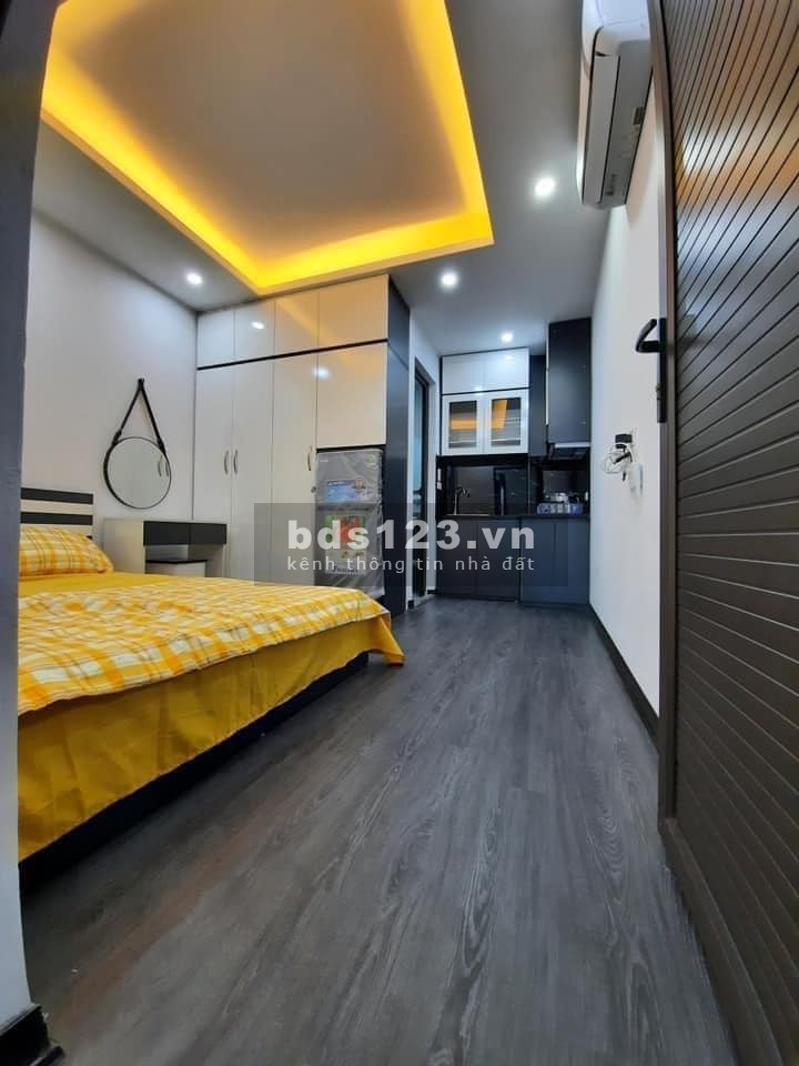 Dòng tiền triệu đô 7 tầng thang máy doanh thu 40 triệu/tháng ô tô vào nhà 35 phòng