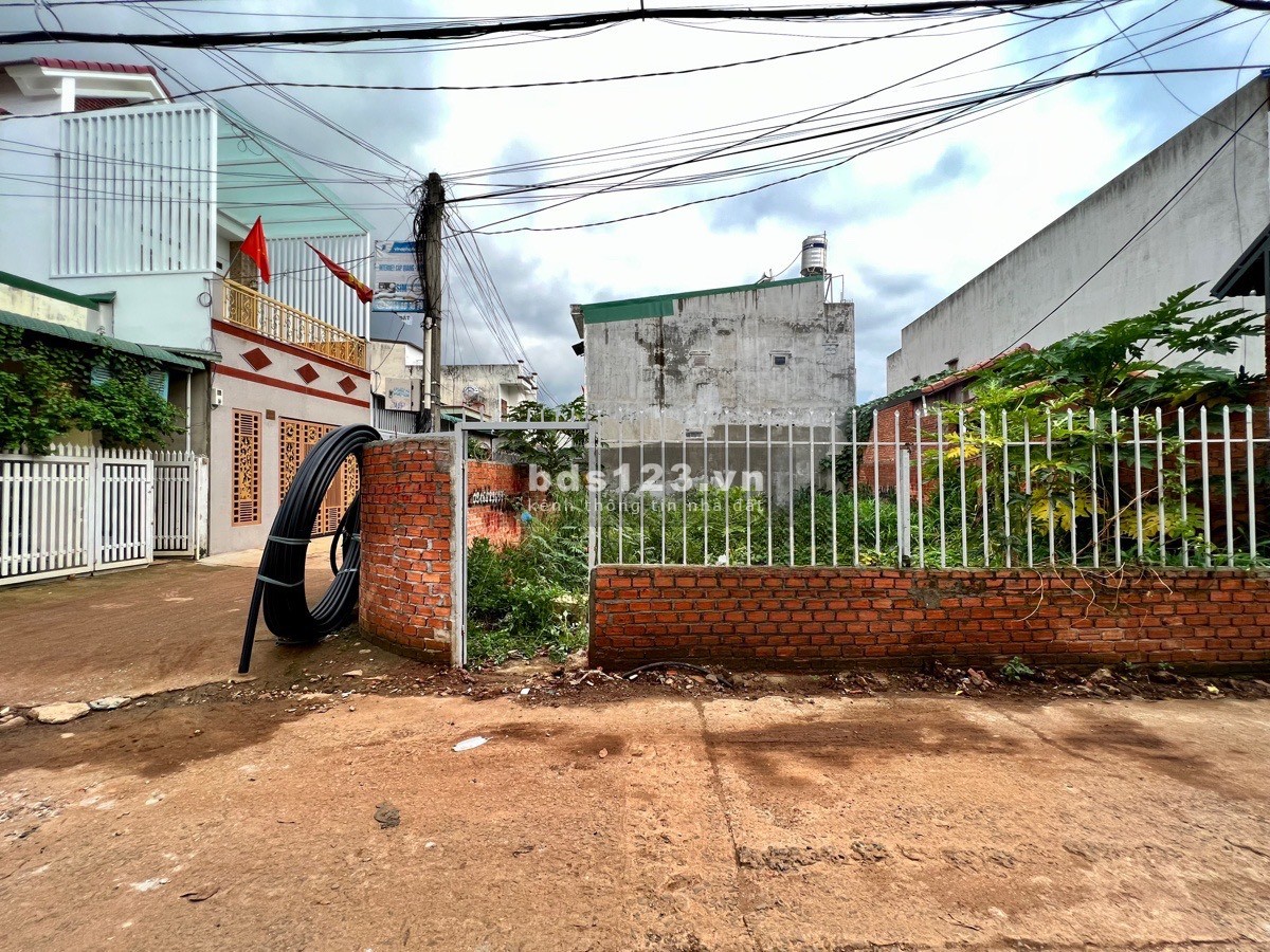 Một lô đất 2 mặt tiền cực đẹp tại hẻm 139 Ama Khê phường Tân Lập, giá tốt