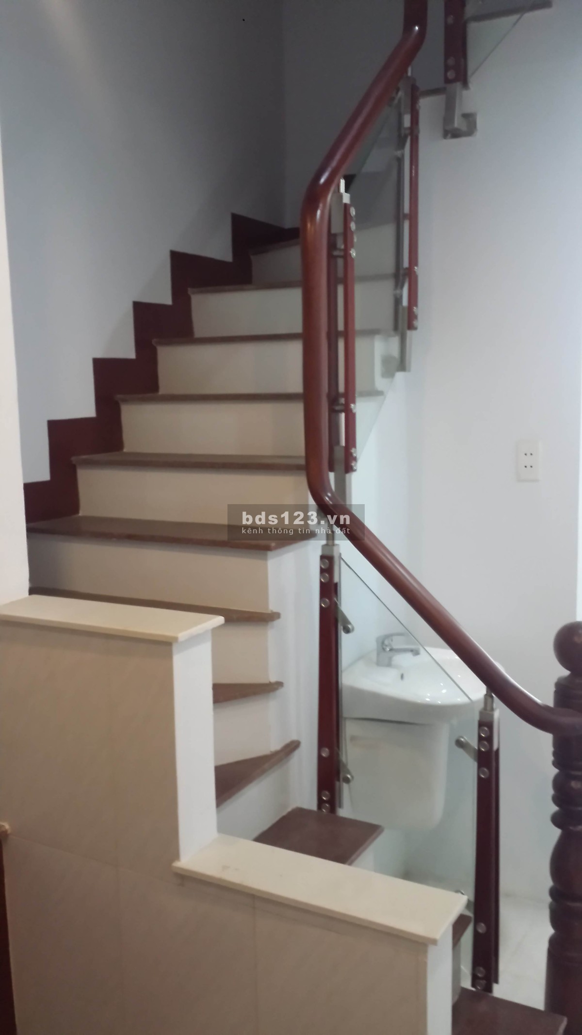 Nhà chính chủ tại phường 4, Đường Khánh Hội, Quận 4, Hồ Chí Minh