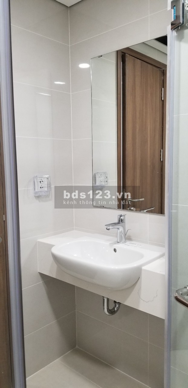 Cần bán nhanh căn 2pn 2wc Eco Green Quận 7 giá 4.6 tỷ bao hết lh 0933626238