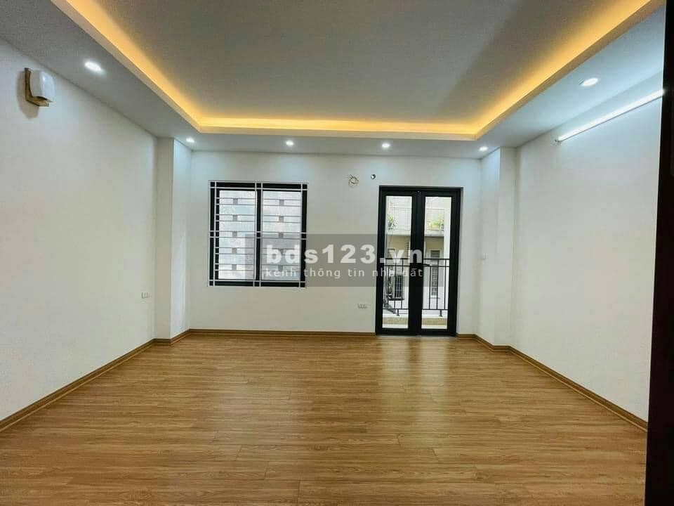 Cần bán nhà mặt phố Xã Đàn diện tích sử dụng 40m² x 6 tầng, giá 8,5 tỷ đồng