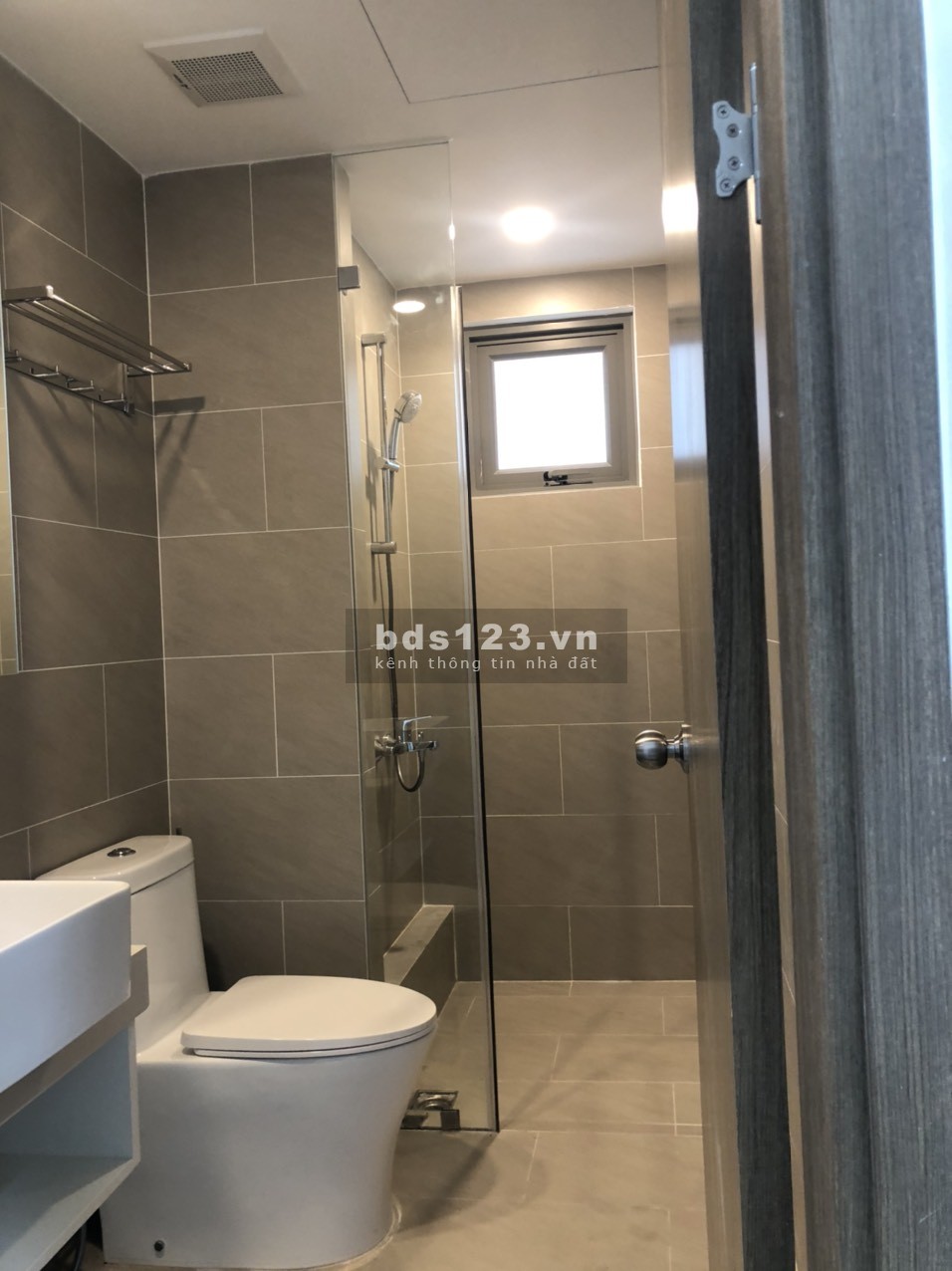 Bán nhanh căn 90m2 River Panorama Quận 7 view sông giá chỉ 3,6 tỷ full thuế phí