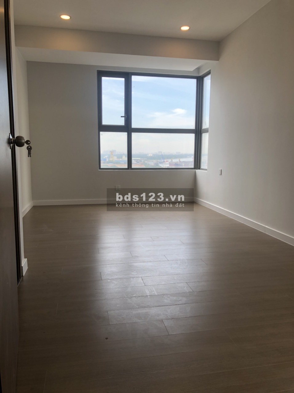 Bán nhanh căn 90m2 River Panorama Quận 7 view sông giá chỉ 3,6 tỷ full thuế phí