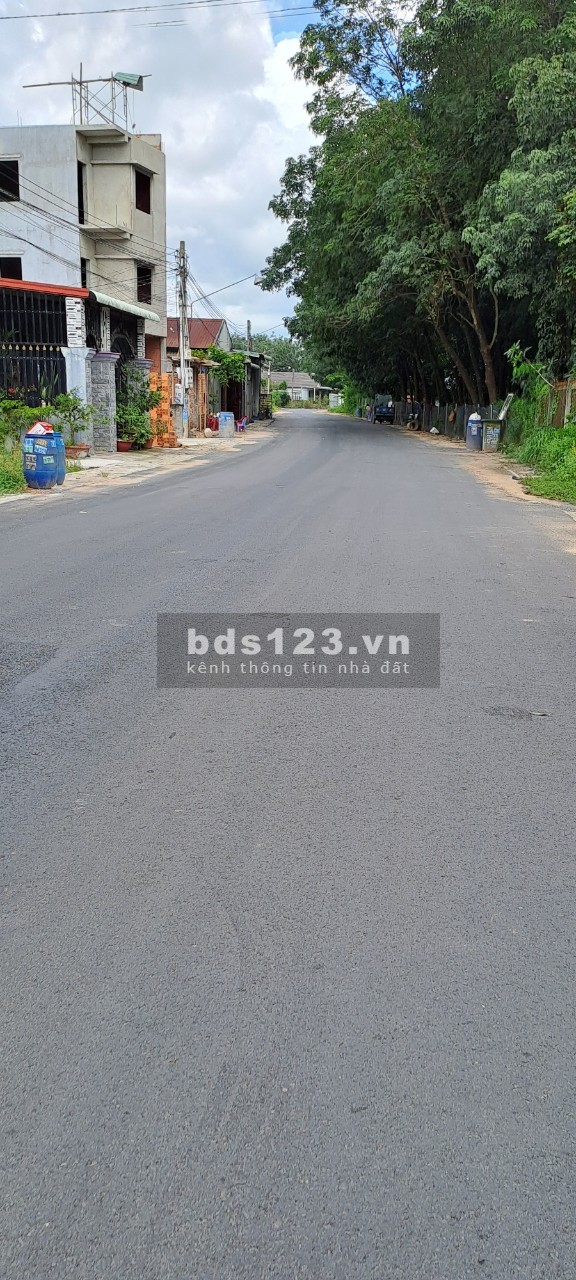 Chuyển về quê sinh sống cần bán nhanh lô đất 105m2 ngay Hòa Lợi - Bến Cát