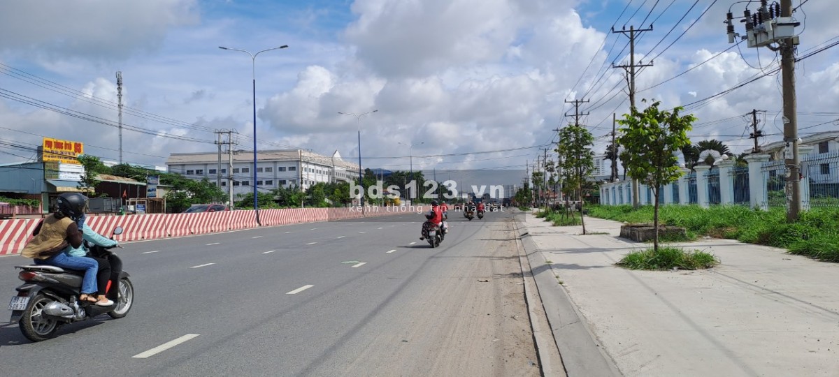 Chuyển về quê sinh sống cần bán nhanh lô đất 105m2 ngay Hòa Lợi - Bến Cát