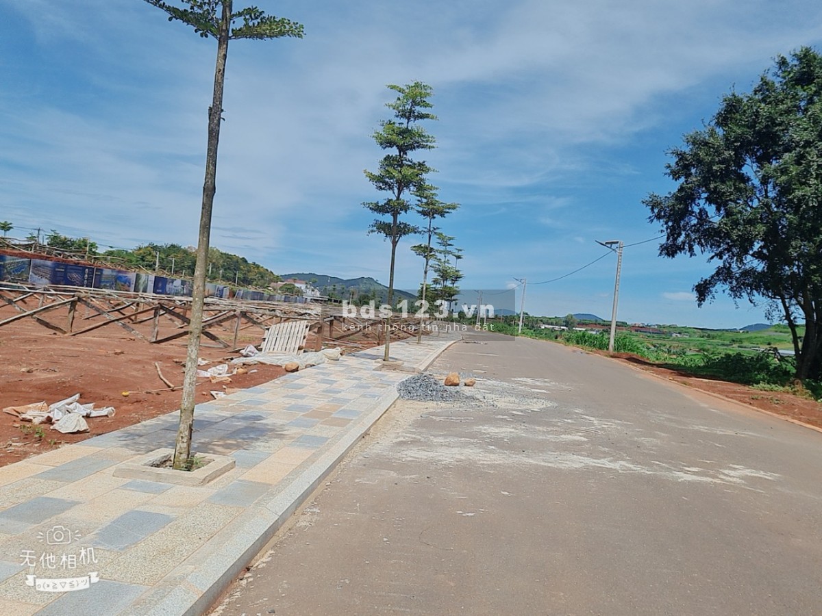 Cần bán gấp mấy lô đất nghỉ dưỡng tại Lâm Đồng, sổ riêng, giá tốt 3.5 tỷ