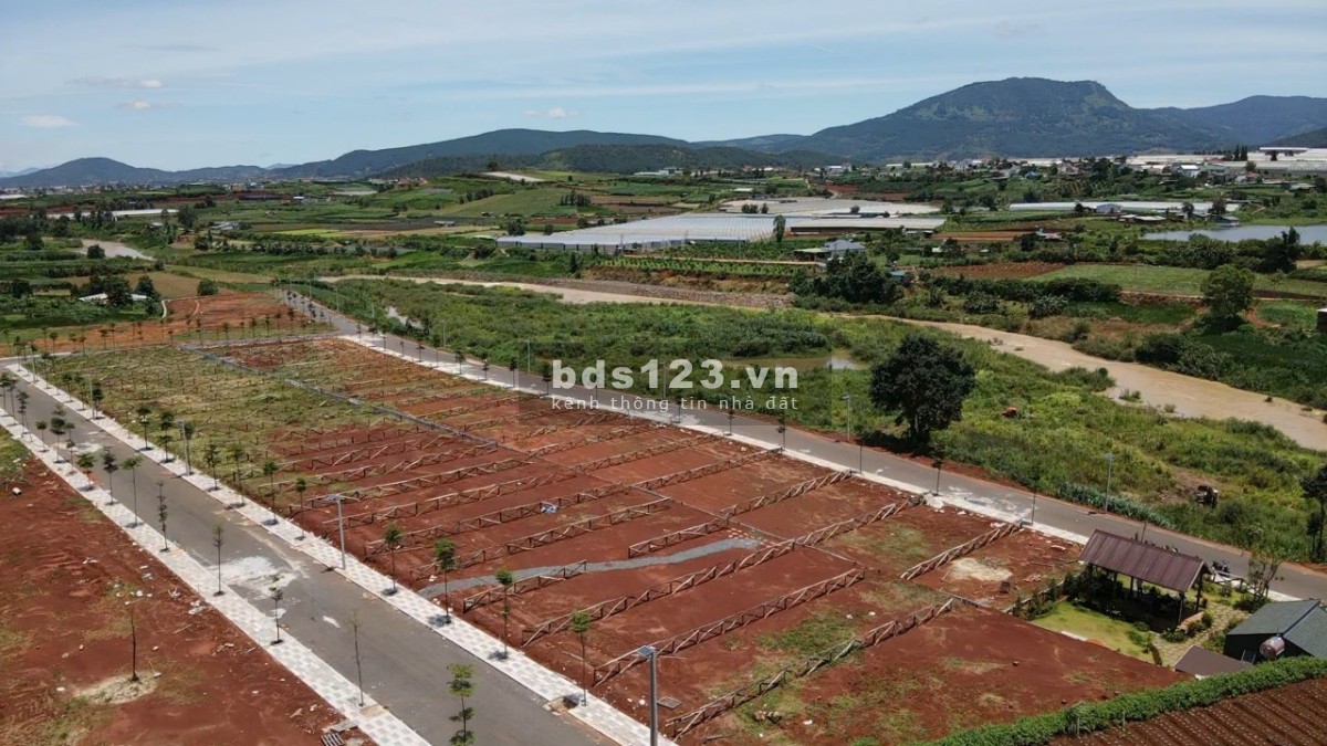 Cần bán gấp mấy lô đất nghỉ dưỡng tại Lâm Đồng, sổ riêng, giá tốt 3.5 tỷ