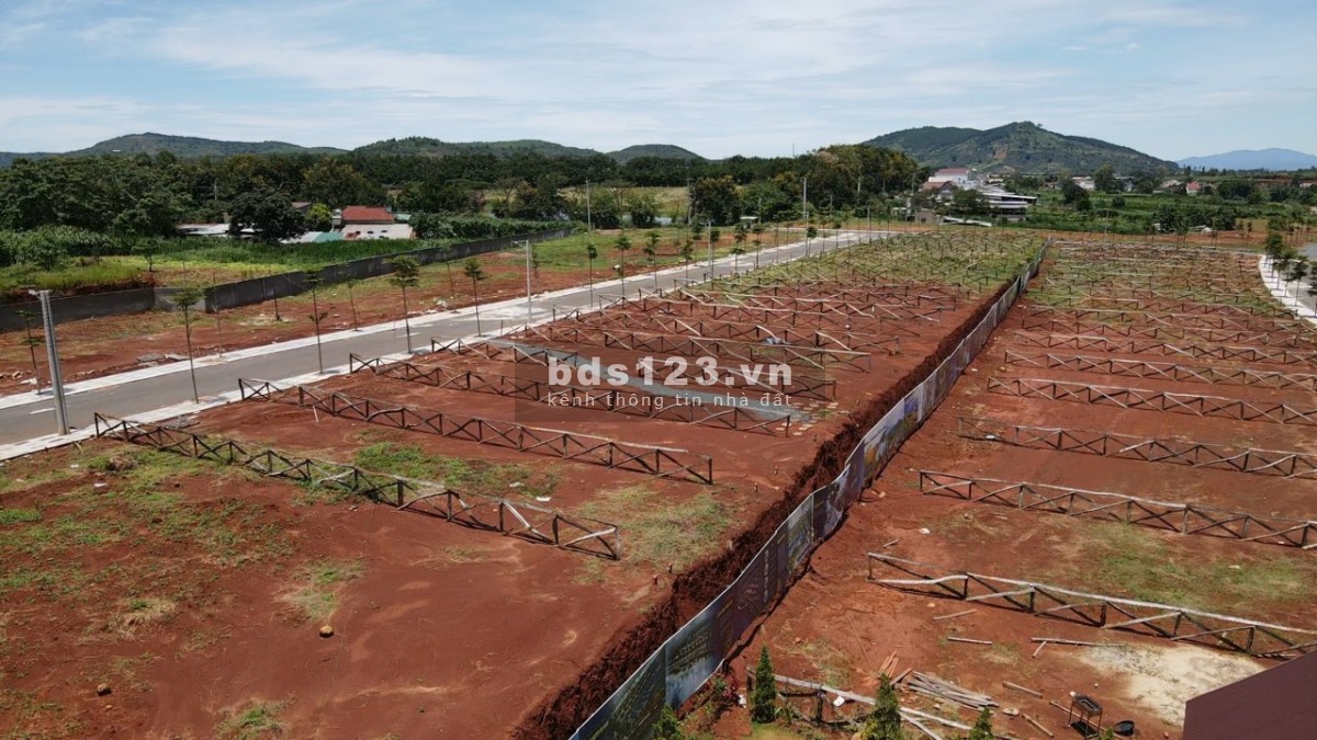 Cần bán gấp mấy lô đất nghỉ dưỡng tại Lâm Đồng, sổ riêng, giá tốt 3.5 tỷ