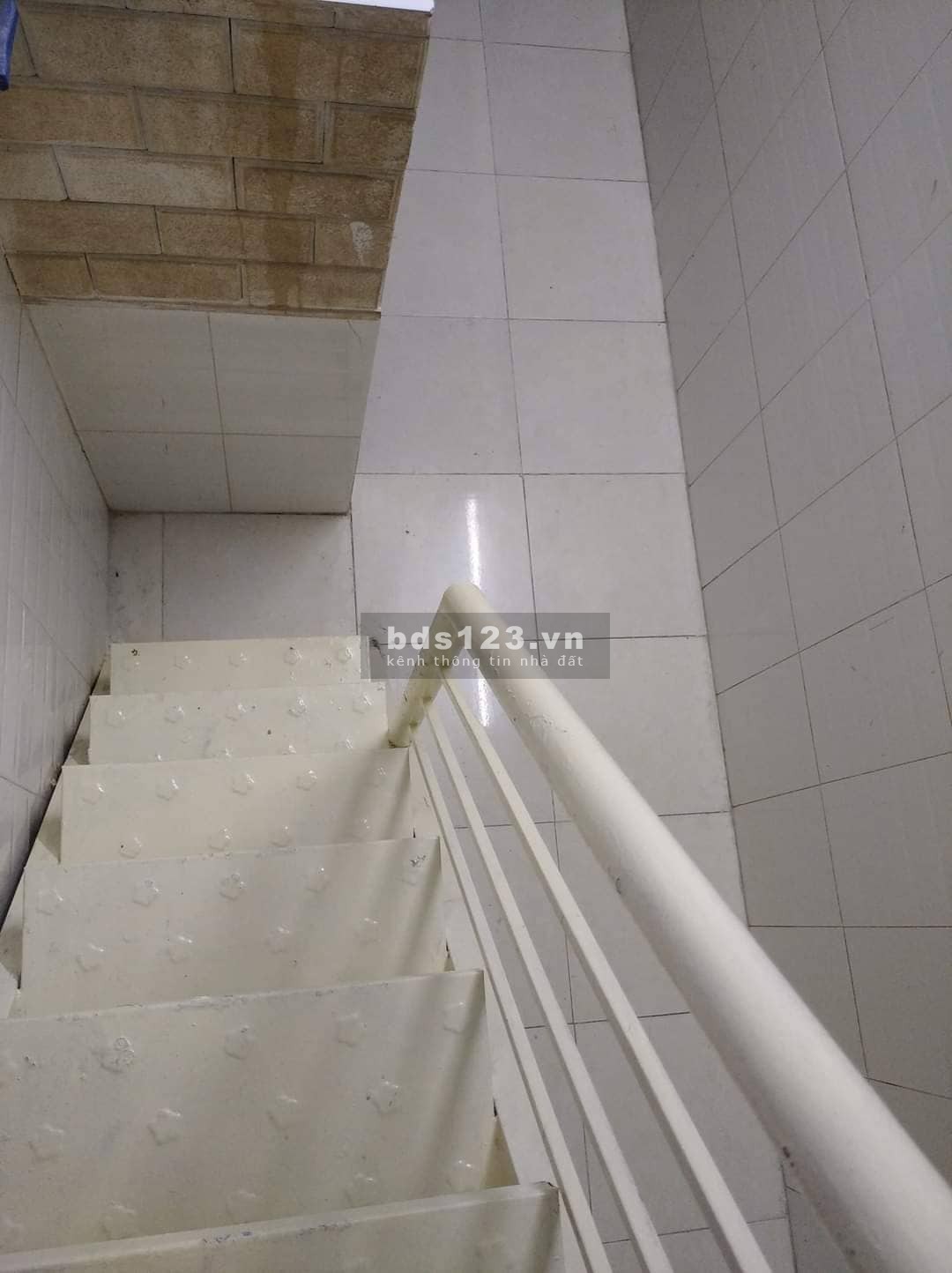 Bán nhà 700 triệu, giá rẻ nhất Sài Gòn, chủ thiện chí bán sổ sẵn