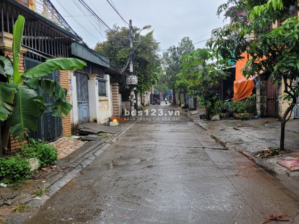 Chính chủ cho thuê diện tích 120m2 thông sàn /chân cầu Thanh Trì