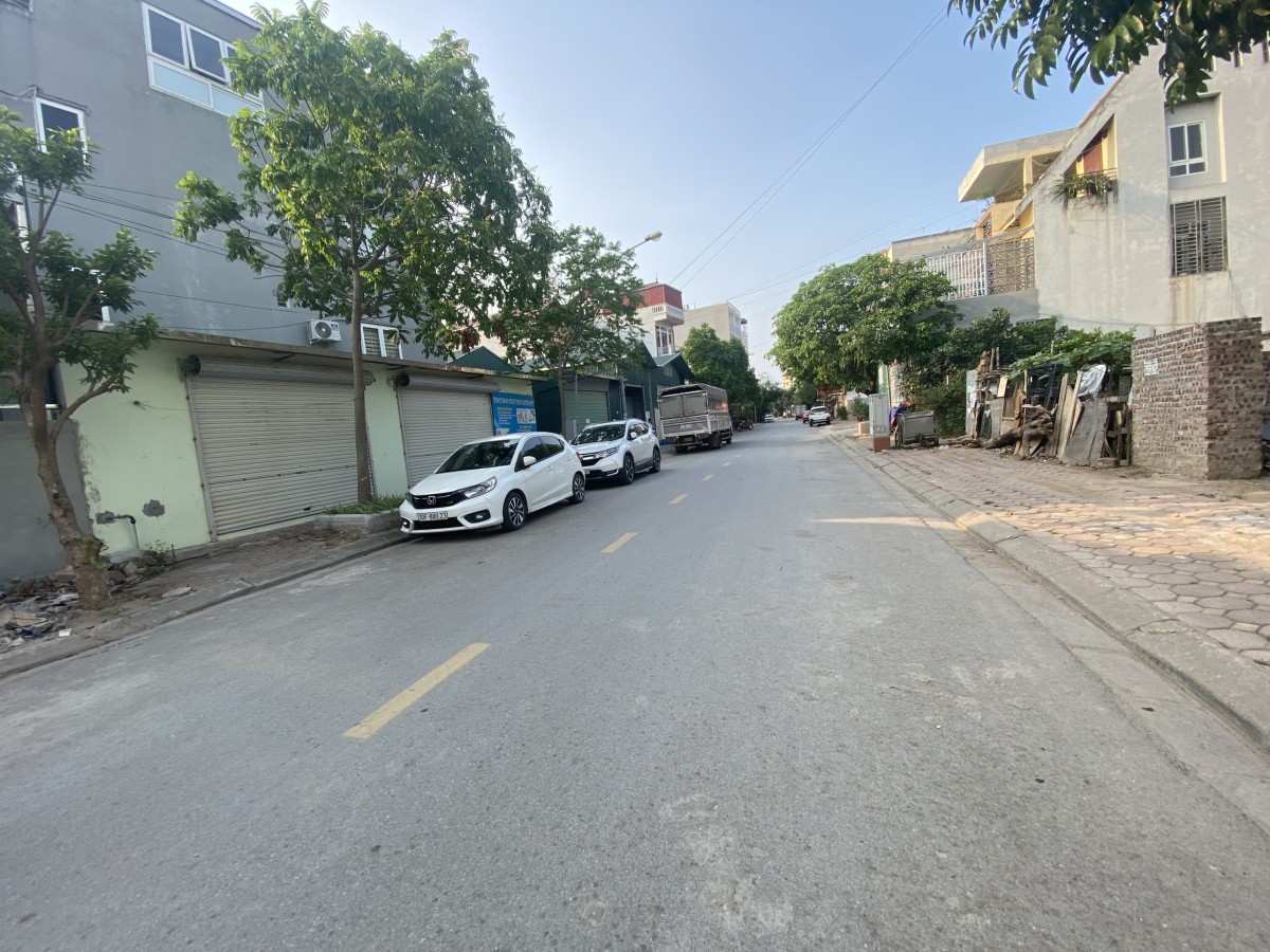 Kim Sơn Gia Lâm, giá chỉ 1,8 tỷ có 62,3m2 ngõ oto 7 chỗ quay đầu SIÊU ĐẸP