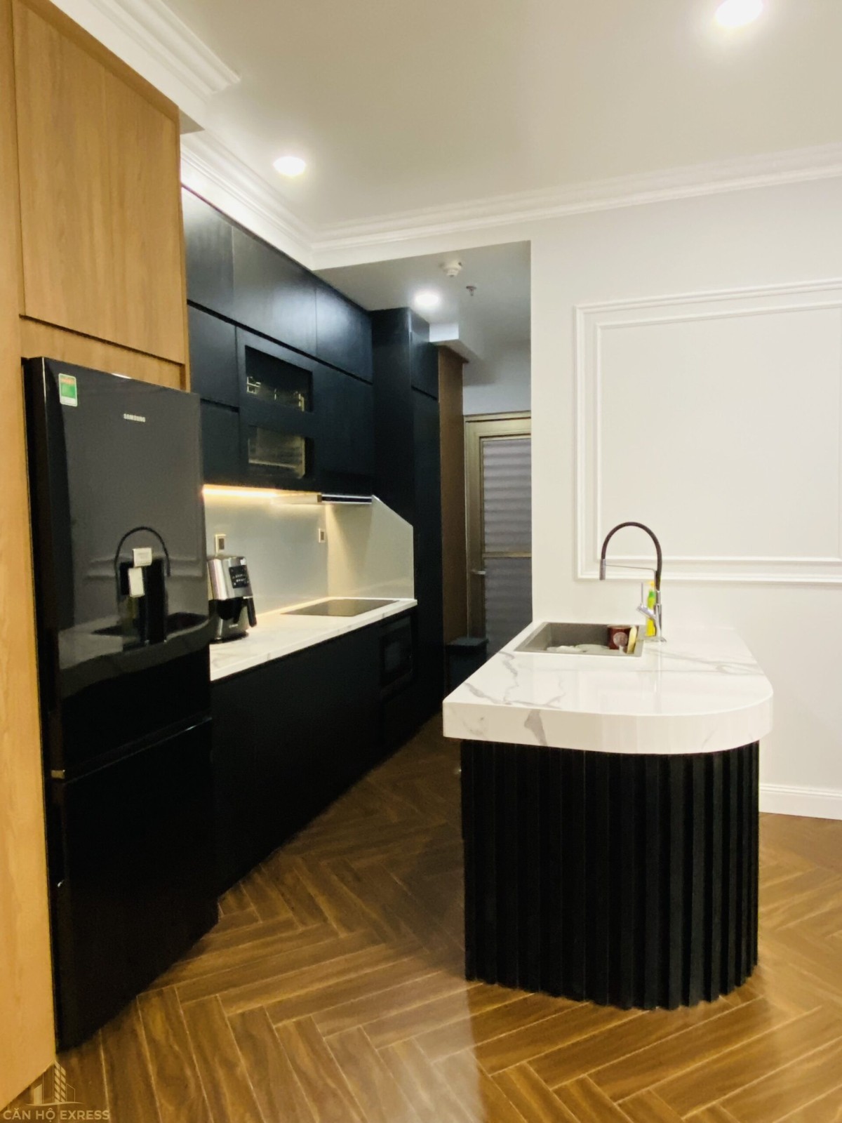 Căn hộ Midtown The Peak 2 phòng ngủ giá tốt sổ chính chủ bàn giao ngay