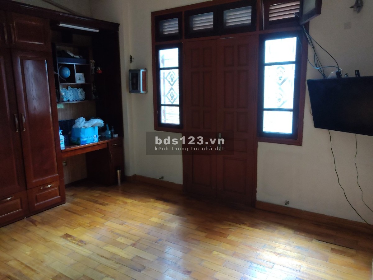 Chính chủ còn duy nhất 1 văn phòng - Phố Duy Tân, 30m2 - chỉ 3tr/tháng