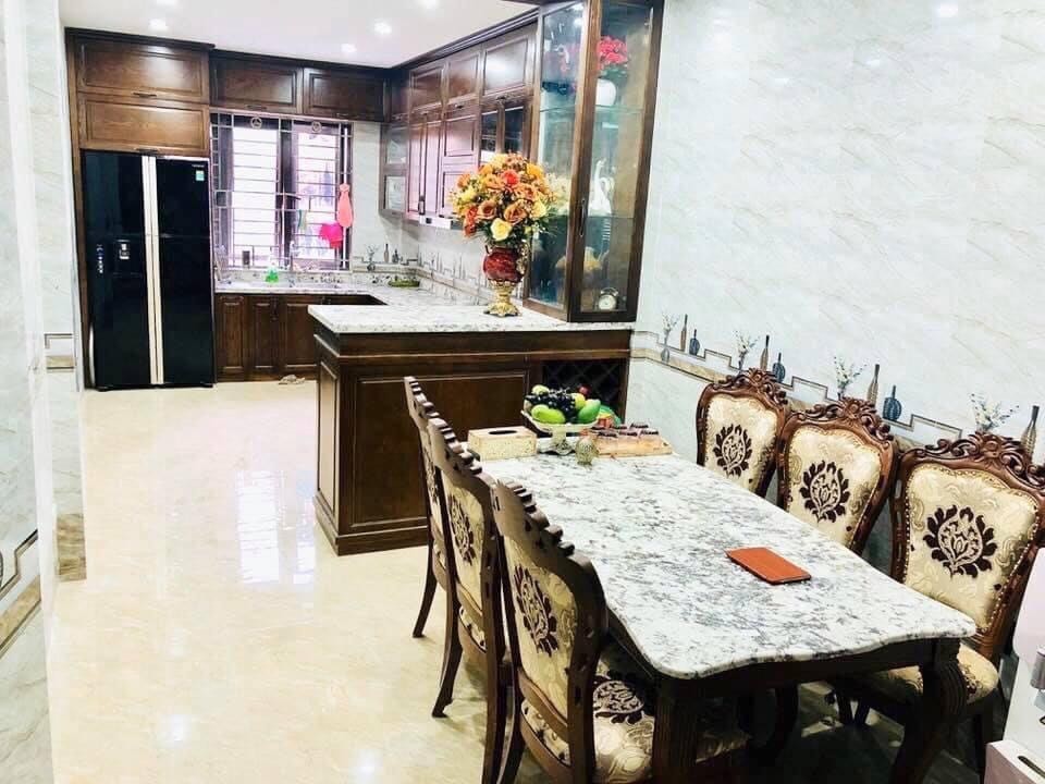 Bán nhà ngõ giống như mặt phố Vũ Xuân Thiều, ô tô, KD đỉnh, DT 82m², giá nhỉnh 8 tỷ đồng