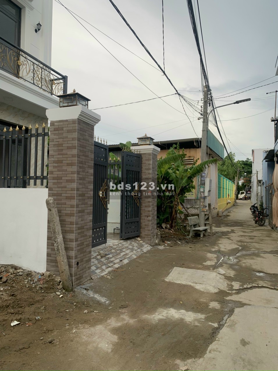 Bán nhà đẹp lung linh, lấp lánh, thiết kế hiện đại đáp ứng như cầu cho mỗi gia đình