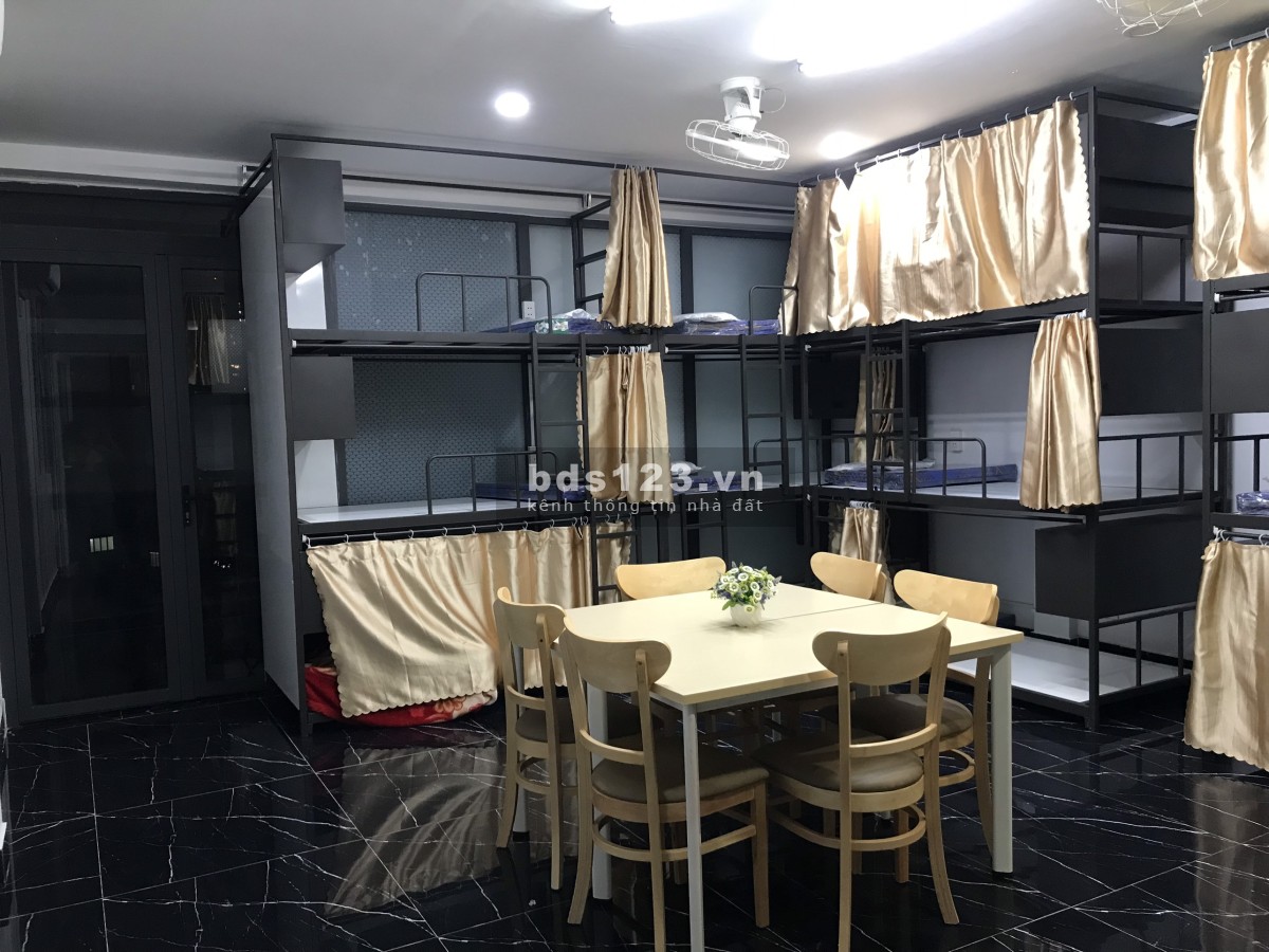 Phòng trọ ở ghép Giờ Giấc Tự Do, Bãi xe tại nhà khu an ninh