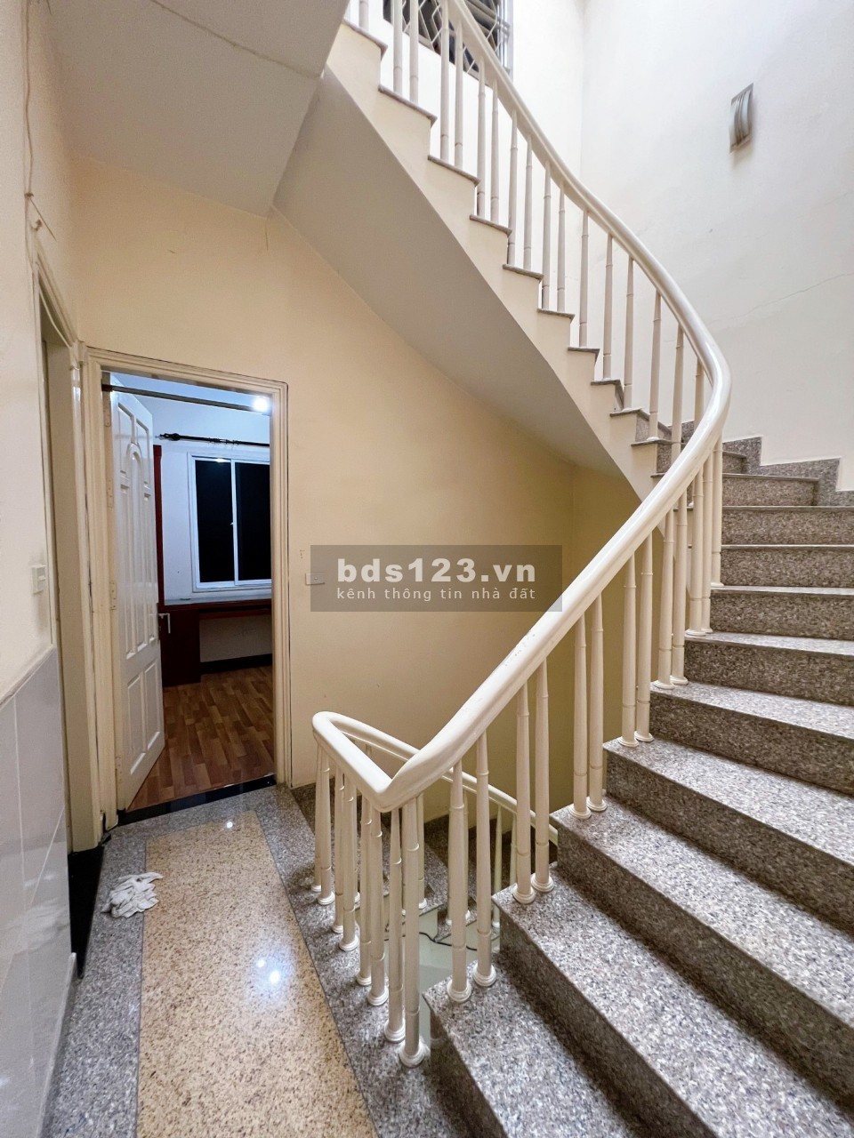 Bán nhà Kim Ngưu, DT 45m² x 4 tầng MT 5m giá chỉ 7 tỷ Hai Bà Trưng 0947913839